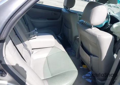 1997 Lexus Es 300 z USA, uszkodzony, nr VIN JT8BF22GXV0043537